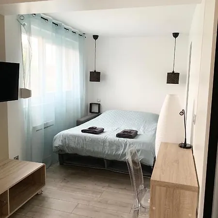 Studio Paris Standing Daire