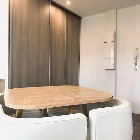 Studio Paris Standing Daire *